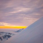 Sortida sunset d'esquí de muntanya